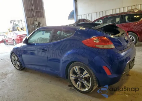 2013 Hyundai Veloster z USA, uszkodzony, nr VIN KMHTC6AD9DU112847